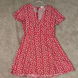 GAP Red Floral V-Neck Short Sleeve Mini Dress